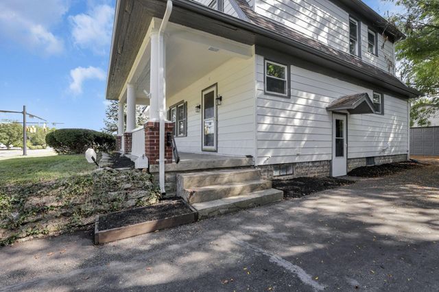 141 S Kensington Place, Springfield, OH 45504