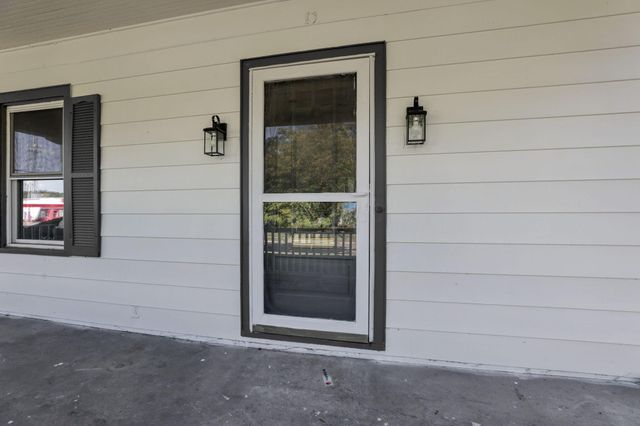 141 S Kensington Place, Springfield, OH 45504