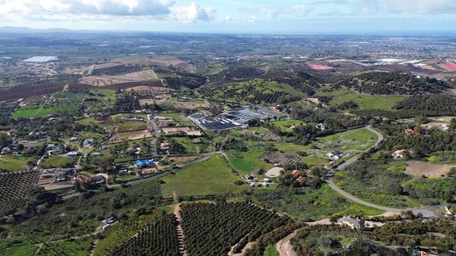 1560 Camino Corto, Fallbrook, CA 92028