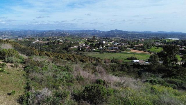 1560 Camino Corto, Fallbrook, CA 92028