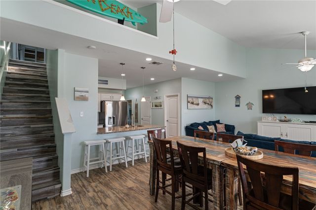 15111 Beach Country Dr, Corpus Christi, TX 78418