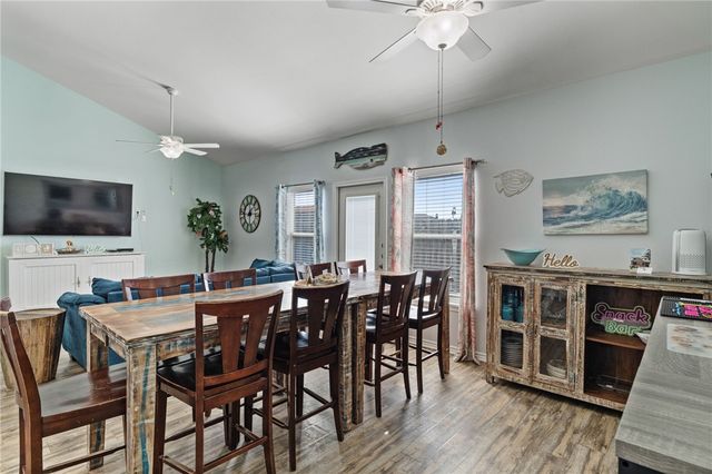 15111 Beach Country Dr, Corpus Christi, TX 78418