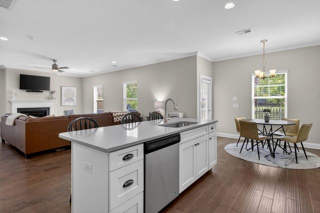 1089 Fort Johnson Road, Charleston, SC 29412