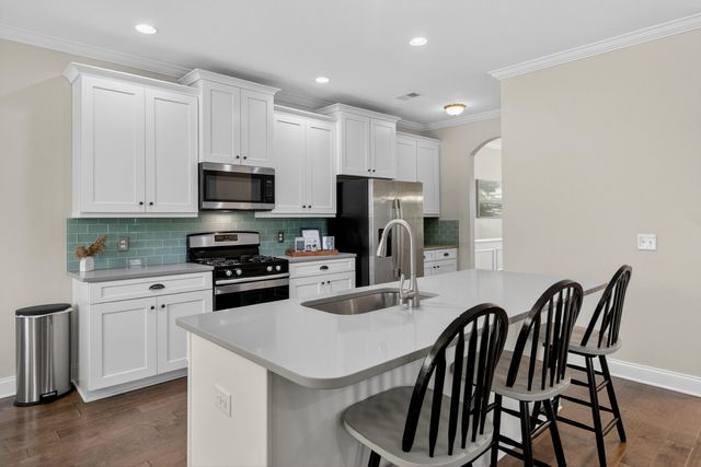 1089 Fort Johnson Road, Charleston, SC 29412