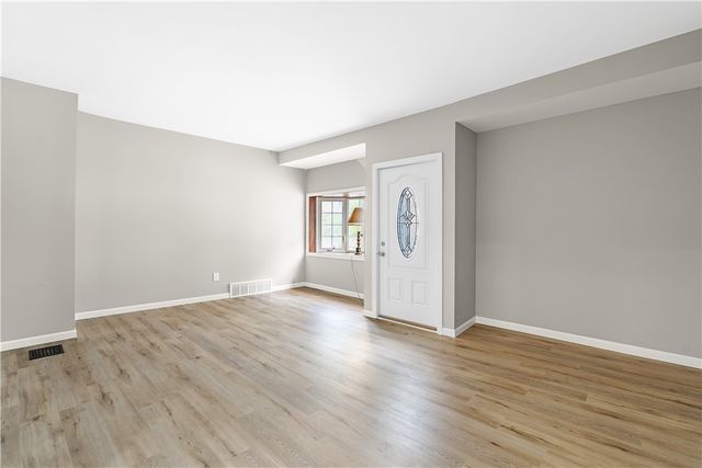 317 Beaver, Leetsdale, PA 15056