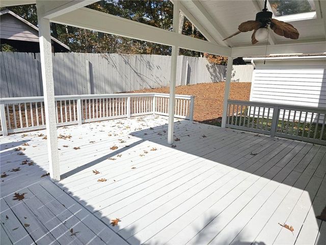 10085 Old Woodland Entry, Johns Creek, GA 30022