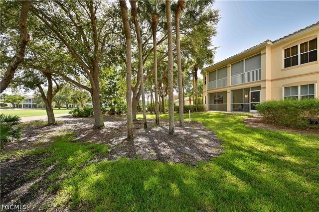 28060 Palmas Grandes LN 105, Bonita Springs, FL 34135