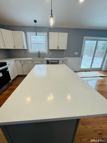 874 Brook Road, Hampton, CT 06427