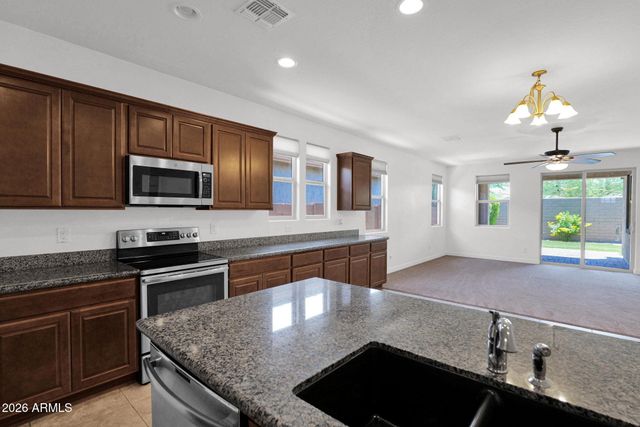 10631 E WAVELENGTH Avenue, Mesa, AZ 85212