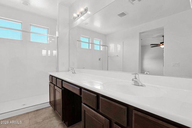 10631 E WAVELENGTH Avenue, Mesa, AZ 85212