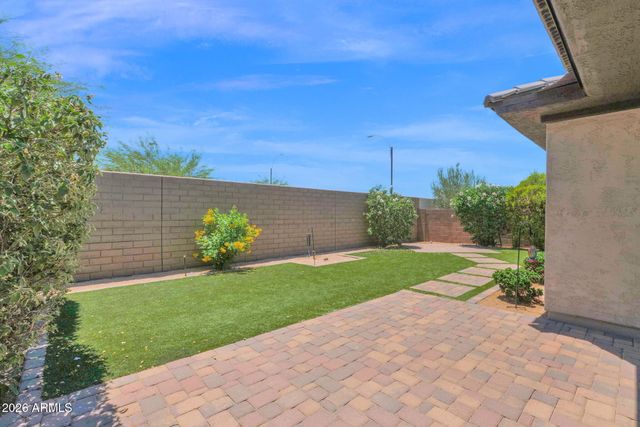 10631 E WAVELENGTH Avenue, Mesa, AZ 85212