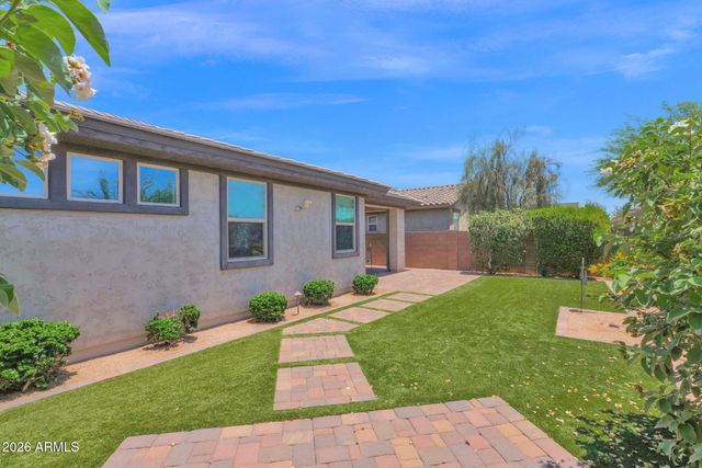 10631 E WAVELENGTH Avenue, Mesa, AZ 85212