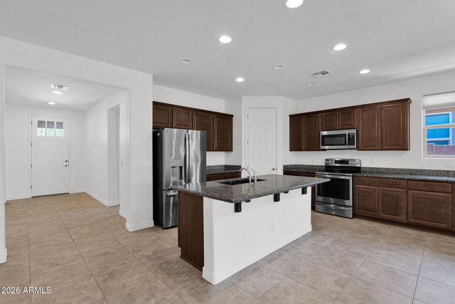 10631 E WAVELENGTH Avenue, Mesa, AZ 85212