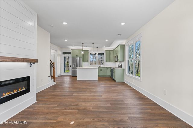 104 Timbercrest Lane, Clinton, TN 37716