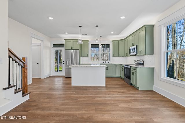 104 Timbercrest Lane, Clinton, TN 37716