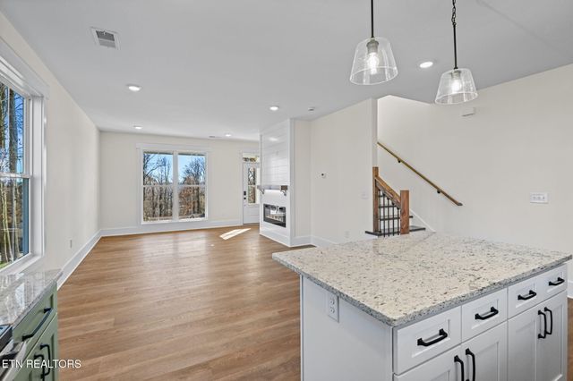 104 Timbercrest Lane, Clinton, TN 37716