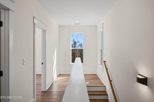 104 Timbercrest Lane, Clinton, TN 37716