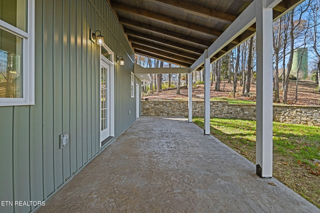 104 Timbercrest Lane, Clinton, TN 37716