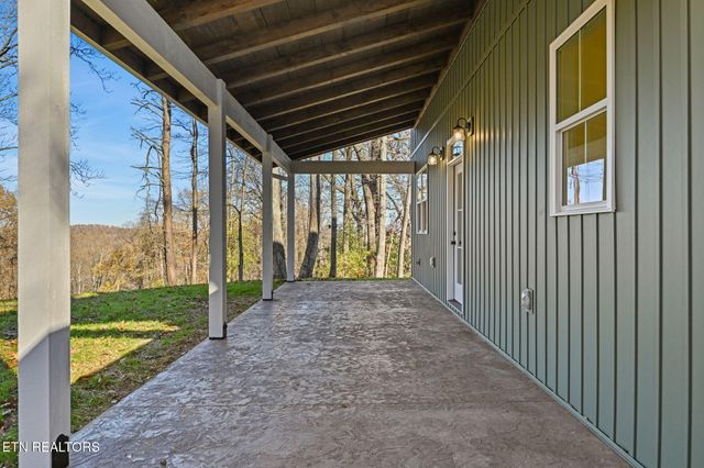 104 Timbercrest Lane, Clinton, TN 37716