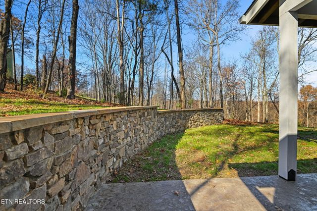 104 Timbercrest Lane, Clinton, TN 37716