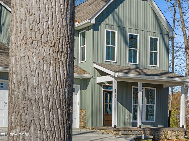 104 Timbercrest Lane, Clinton, TN 37716