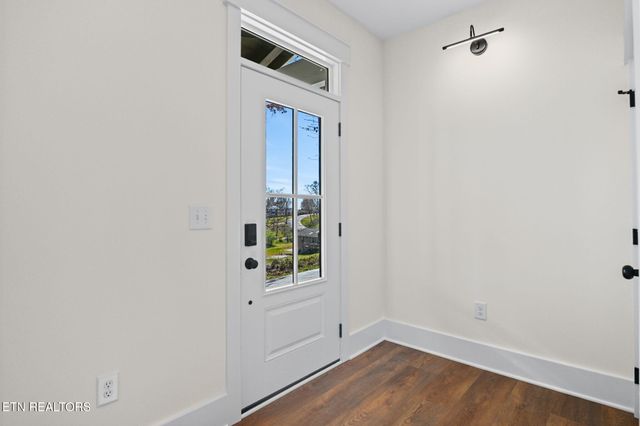 104 Timbercrest Lane, Clinton, TN 37716