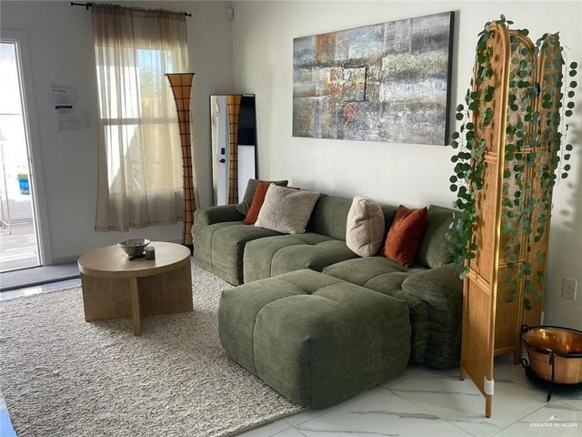 607 Buccaneer Drive 1, Hidalgo, TX 78557