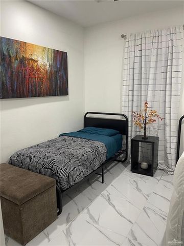 607 Buccaneer Drive 1, Hidalgo, TX 78557