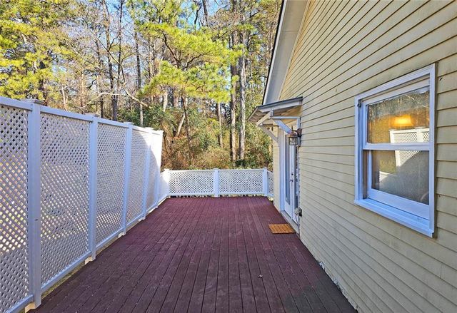 1081 New Gibraltar Square, Stone Mountain, GA 30083