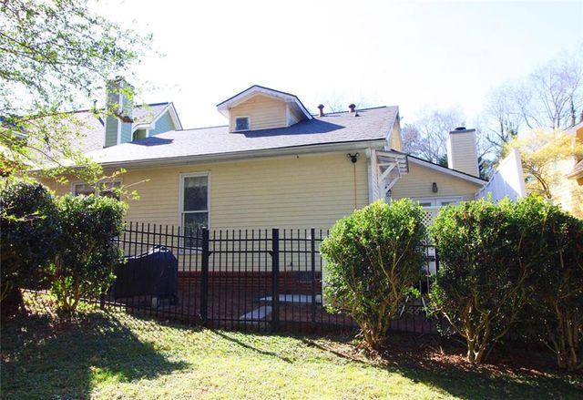 1081 New Gibraltar Square, Stone Mountain, GA 30083