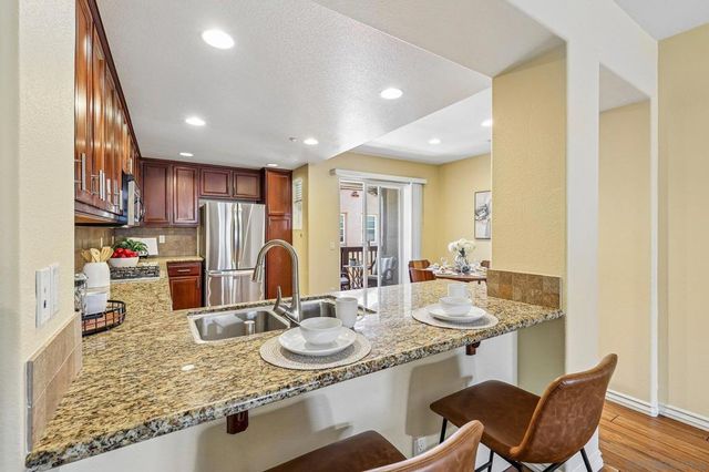 17007 Camino Marcilla 3, San Diego, CA 92127