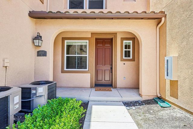 17007 Camino Marcilla 3, San Diego, CA 92127