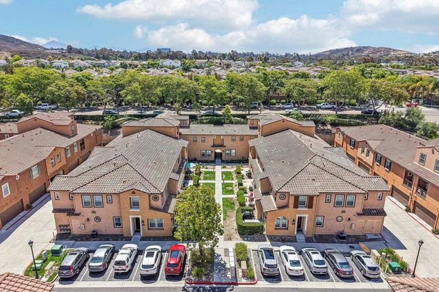 17007 Camino Marcilla 3, San Diego, CA 92127