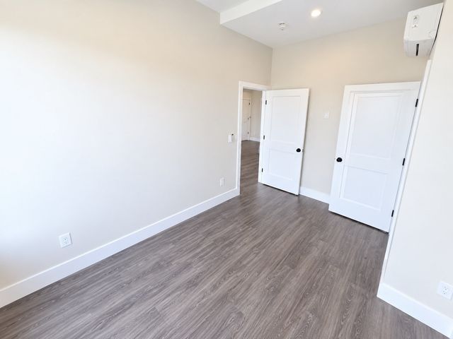 64 Tolman 1, Boston, MA 02122