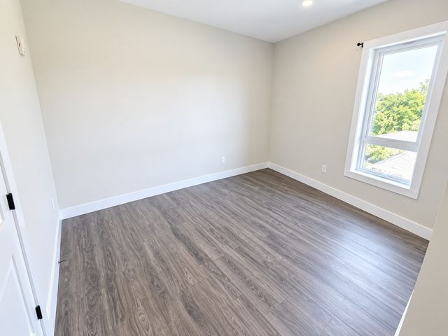 64 Tolman 1, Boston, MA 02122