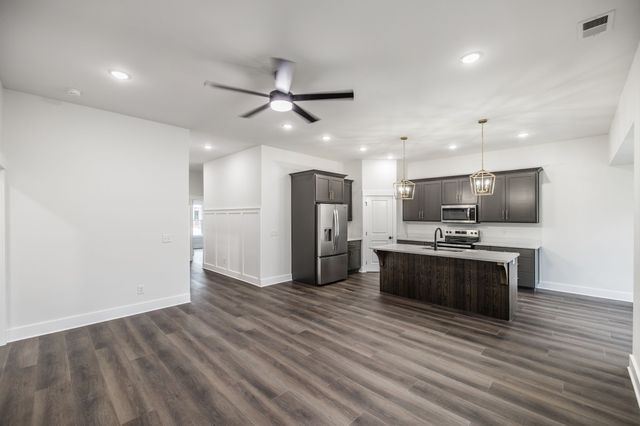 2157 Rylee Way, Greenbrier, TN 37073