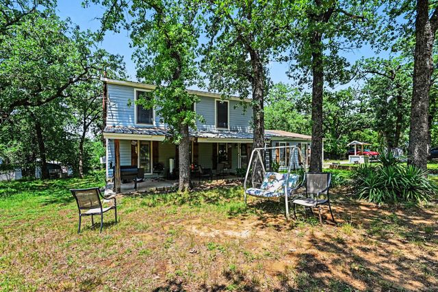 7184 Base Street, Azle, TX 76020