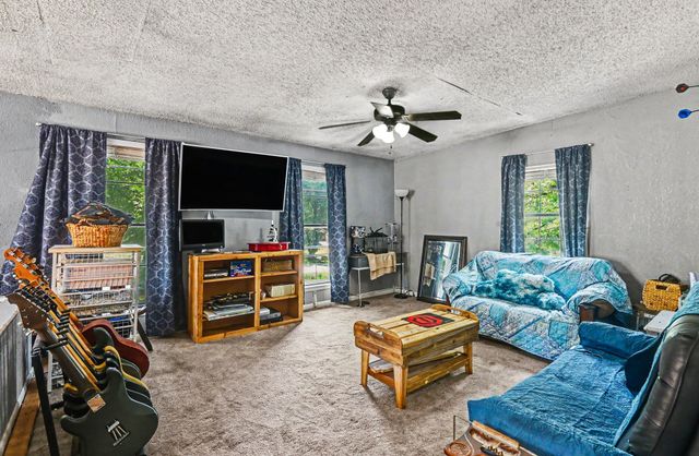 7184 Base Street, Azle, TX 76020