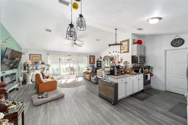 2120 SE 41ST WAY, Trenton, FL 32693