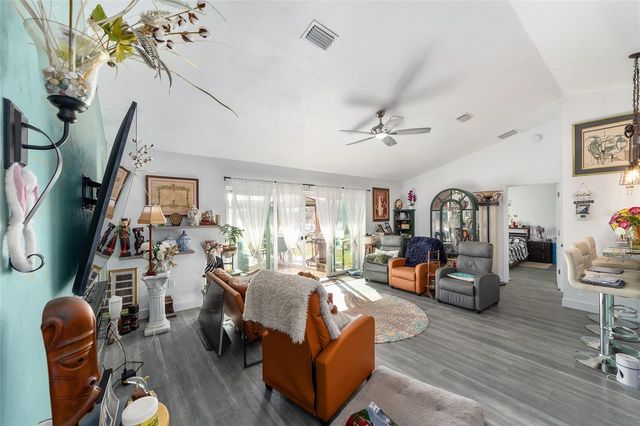 2120 SE 41ST WAY, Trenton, FL 32693