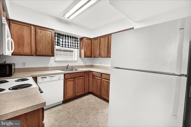 912 LANVALE ST, Hagerstown, MD 21740