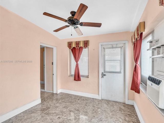 10 SW 72nd Avenue, Miami, FL 33144