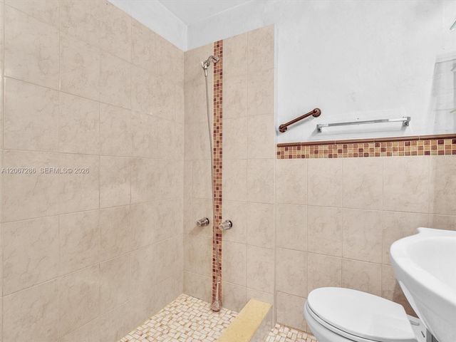 10 SW 72nd Avenue, Miami, FL 33144