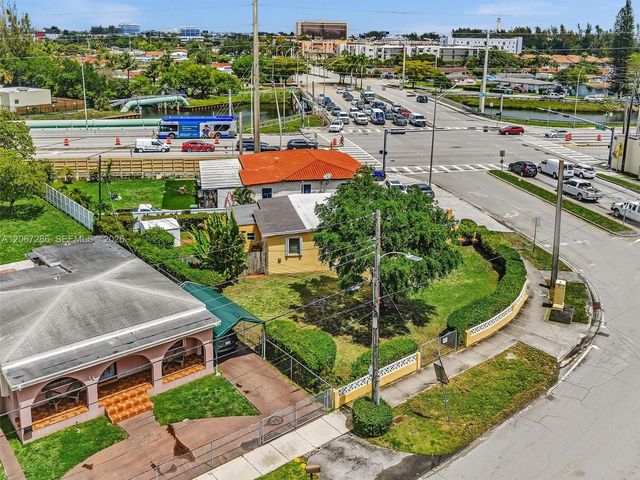 10 SW 72nd Avenue, Miami, FL 33144