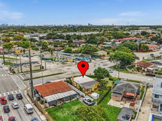 10 SW 72nd Avenue, Miami, FL 33144