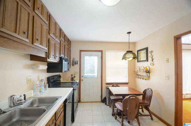 1708 GARDENRIDGE ROAD, Gardendale, AL 35071