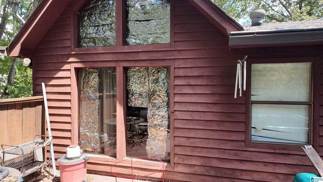 1708 GARDENRIDGE ROAD, Gardendale, AL 35071