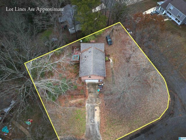 1708 GARDENRIDGE ROAD, Gardendale, AL 35071