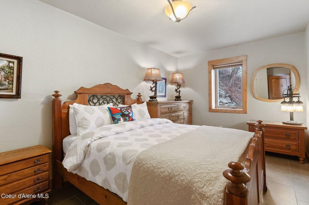 2537 Lakeshore Dr, Sagle, ID 83860 photo 38