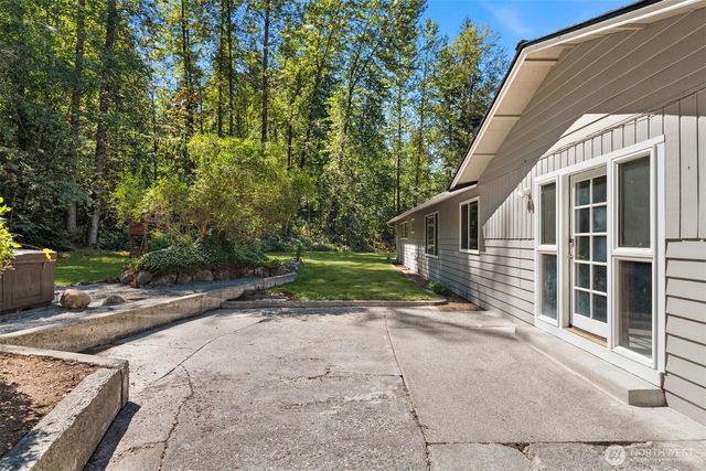 28444 Retreat Kanaskat Road SE, Ravensdale, WA 98051